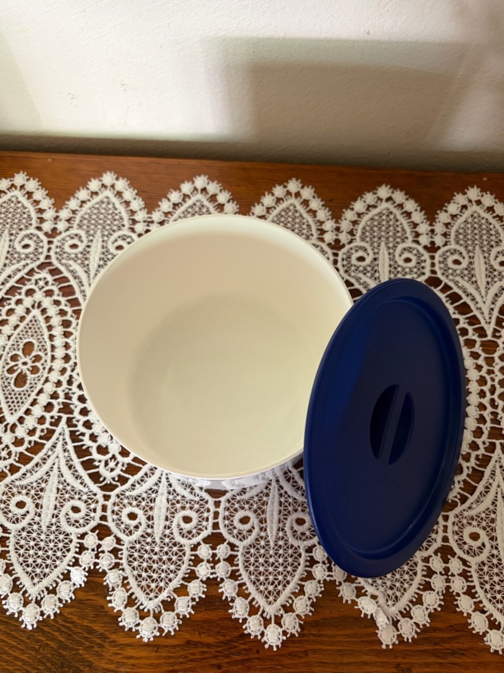 Tupperware Canister - Picture 3 of 5